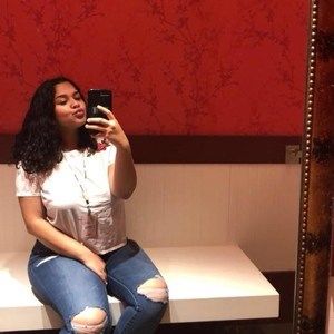 Meet your Posher, Elena